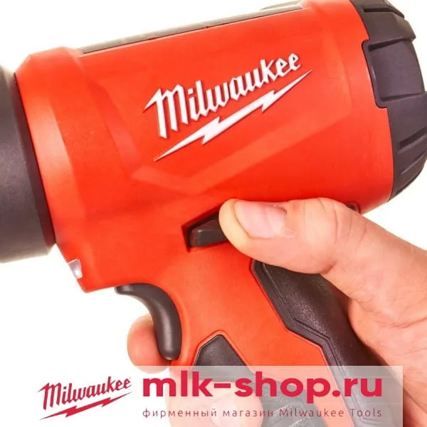 Аккумуляторный фен Milwaukee M18 BHG-0