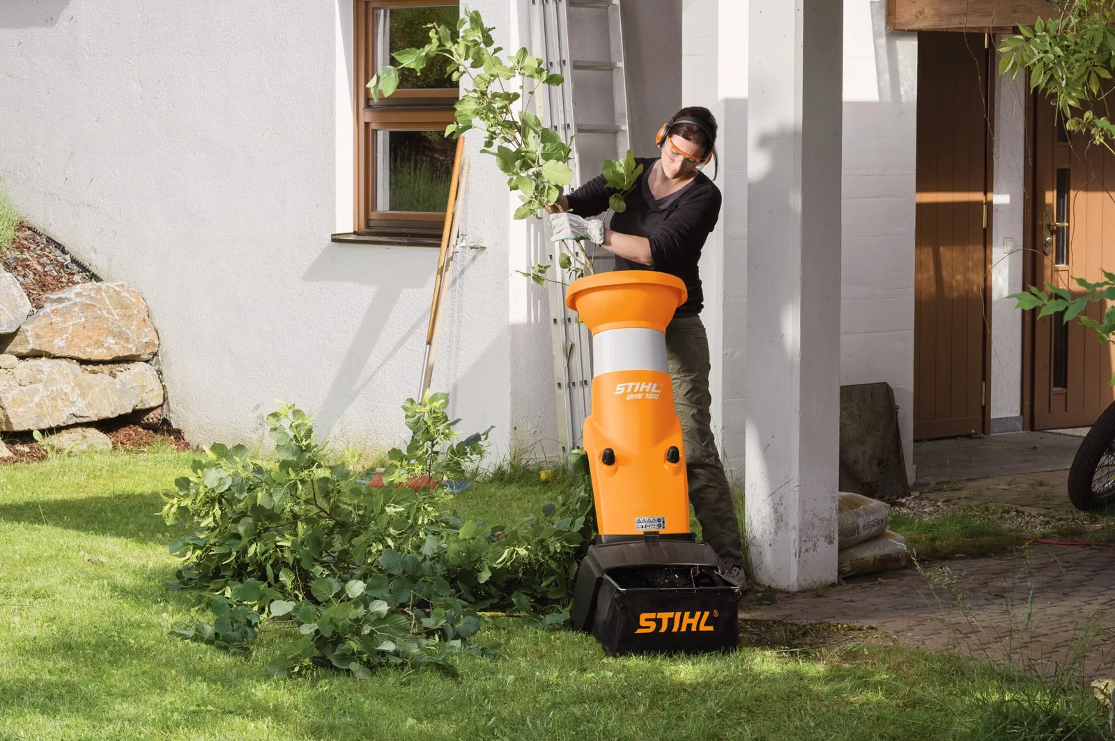 Электрический садовый измельчитель STIHL GHE 150 — фото производителя