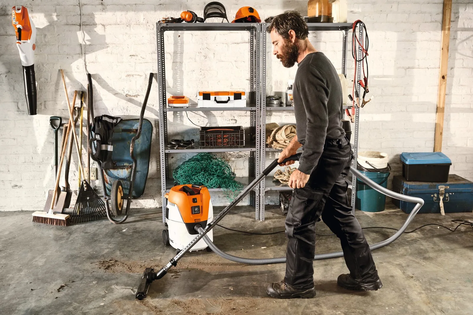 Электронный пылесос для сухой и влажной уборки STIHL SE 62 — фото производителя