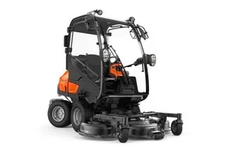 Фронтальная райдерная газонокосилка Husqvarna P 525DX with cabin