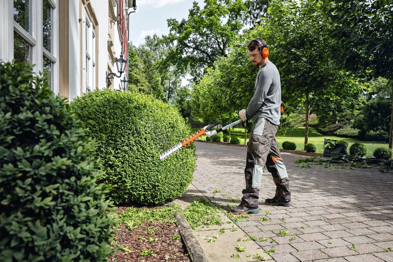 Бензиновый кусторез STIHL HL 91 KC-E — фото производителя