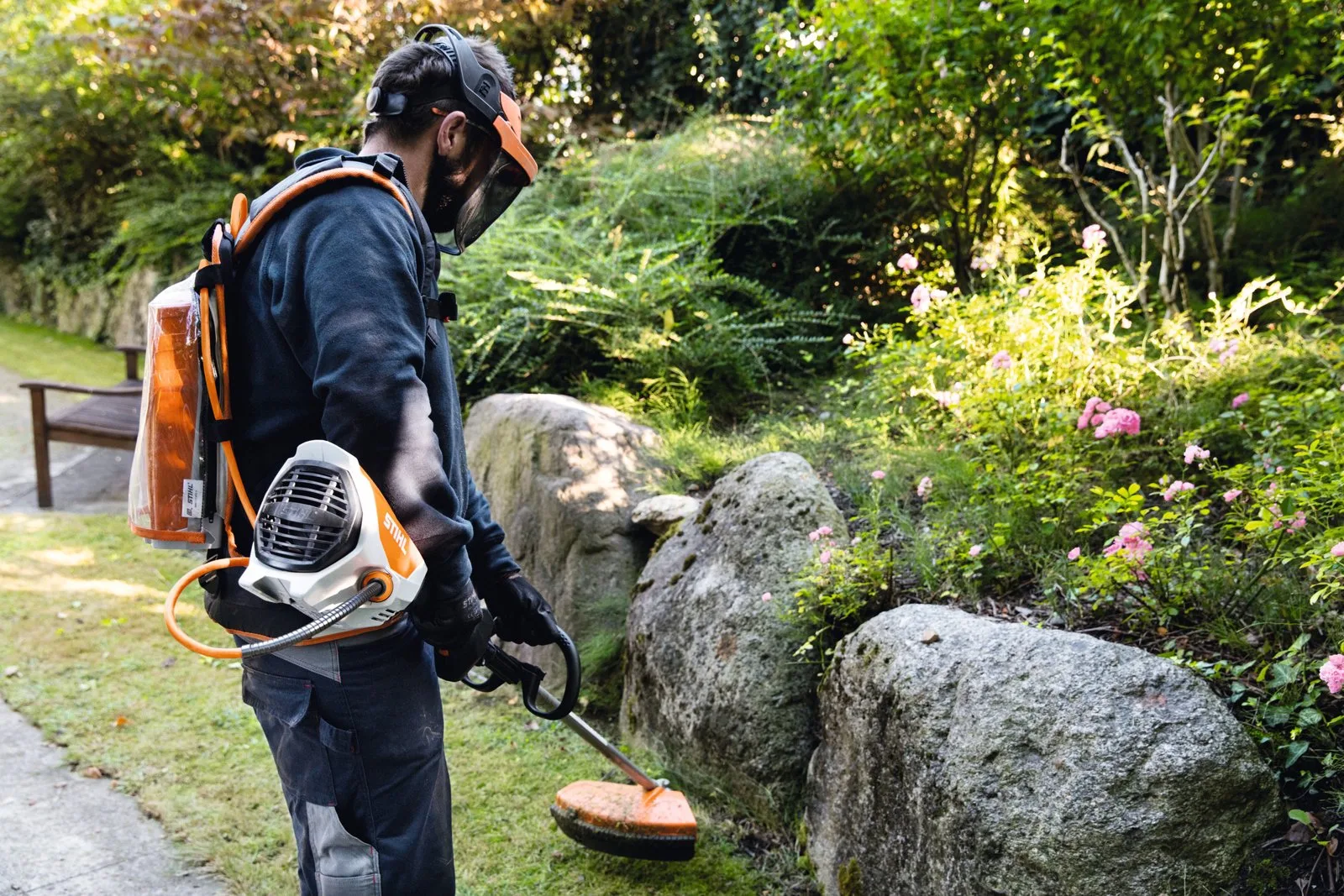Аккумуляторная мотокоса STIHL FSA 130 R — фото производителя