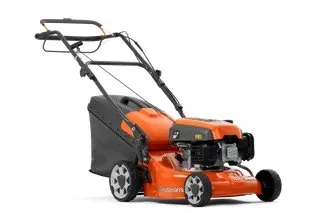 Самоходная газонокосилка Husqvarna LC 140SP