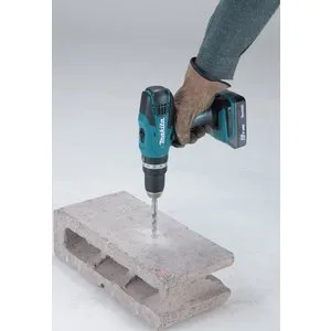 Аккумуляторная ударная дрель-шуруповерт Makita HP457DZ — фото производителя