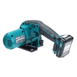Аккумуляторная дисковая пила Makita HS301DZ — фото производителя