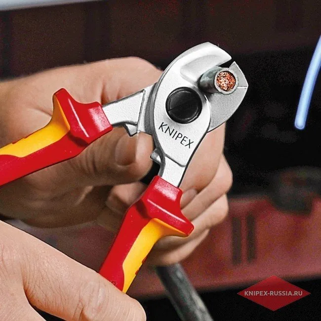 Ножницы для резки кабелей с раскрывающей пружиной Knipex KN-9526165SB — фото производителя