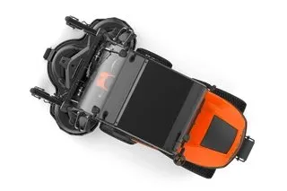 Фронтальная райдерная газонокосилка Husqvarna P 525DX with cabin — фото производителя