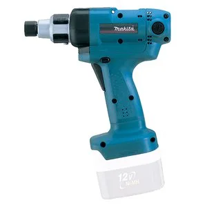 Аккумуляторная отвертка Makita BFT042FZ — фото производителя