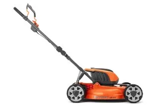 Аккумуляторная газонокосилка Husqvarna LB 144i with battery and charger — фото производителя