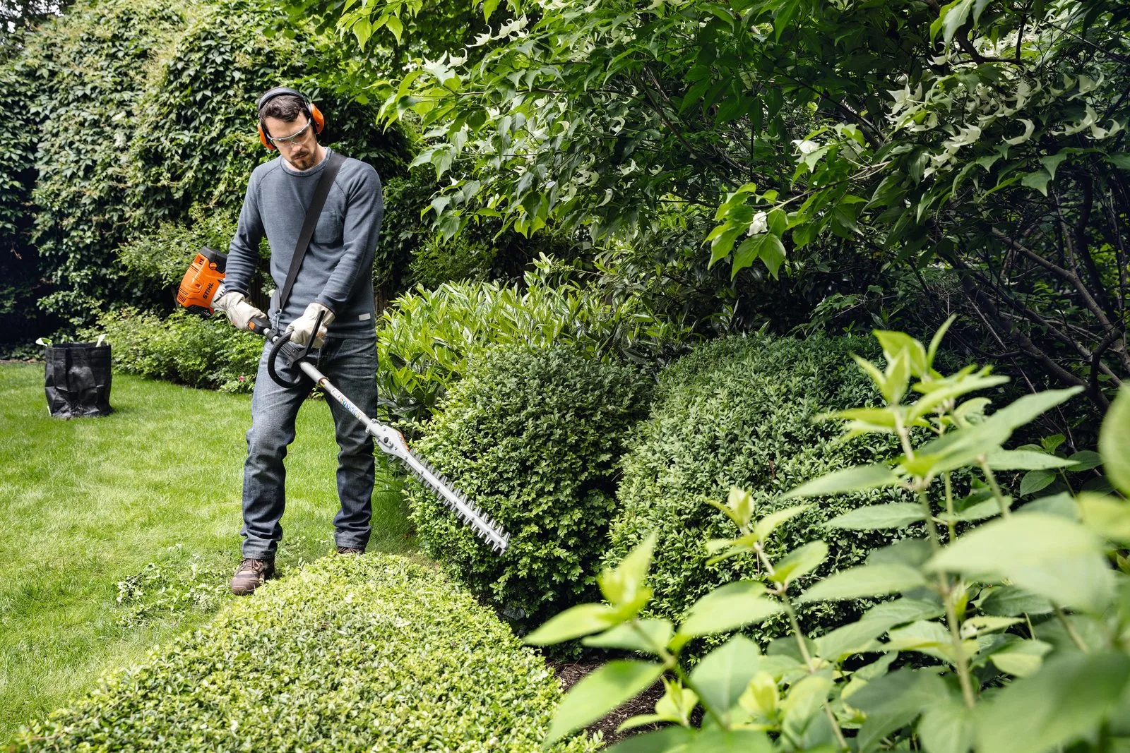 Бензиновый комбинированный двигатель STIHL KM 131 R — фото производителя