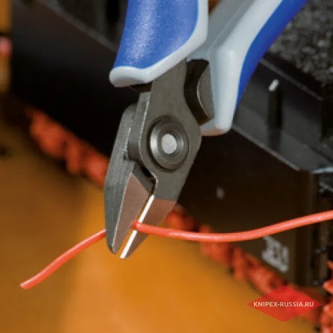 Прецизионные кусачки боковые Knipex KN-7962125 — фото производителя