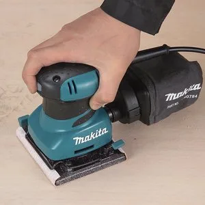 Шлифовальная машина Makita BO4555 — фото производителя