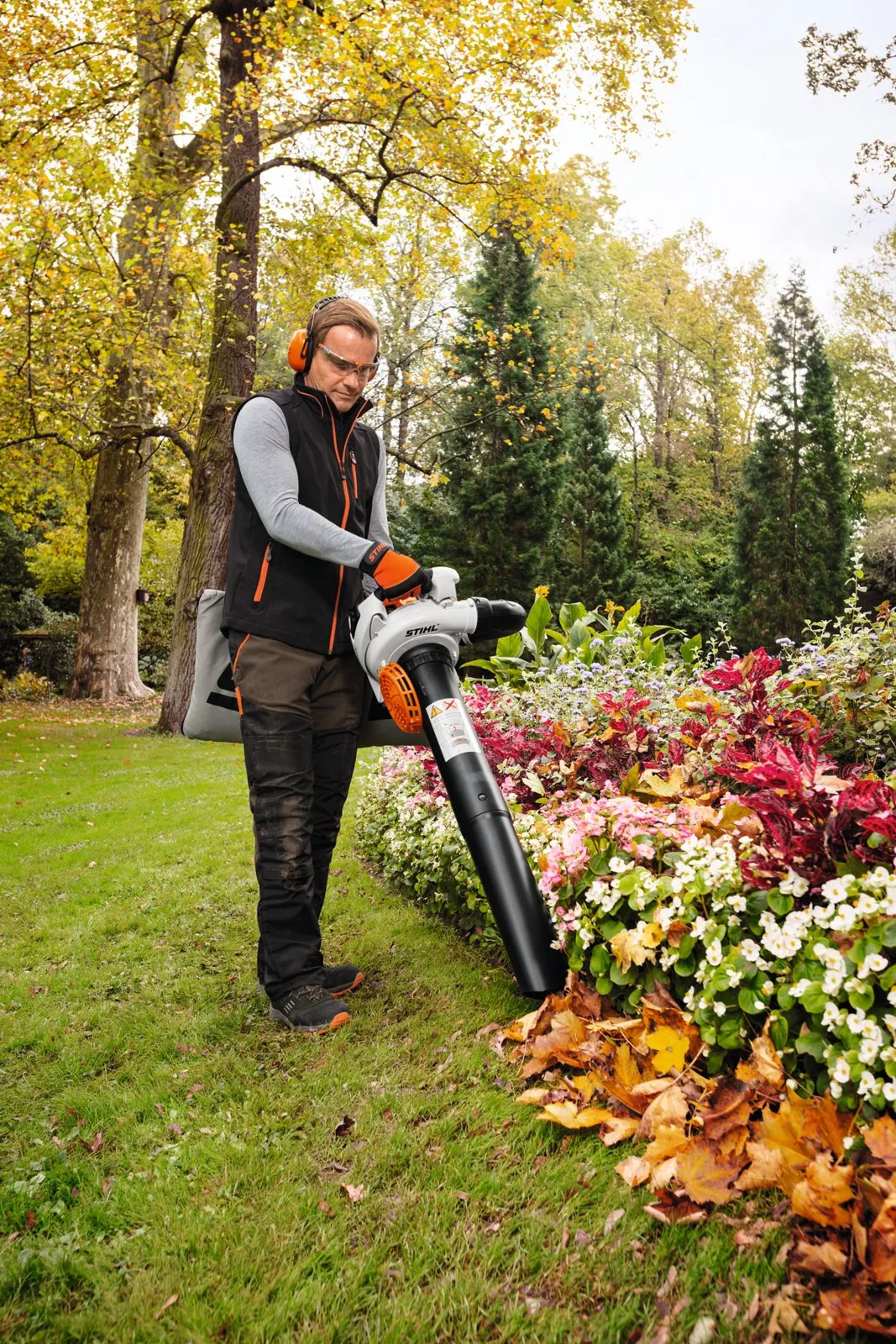 Бензиновый садовый пылесос-измельчитель STIHL SH 86 — фото производителя