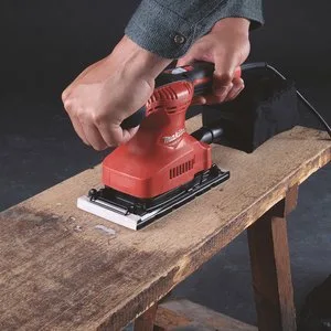 Шлифовальная машина Makita M9203 — фото производителя