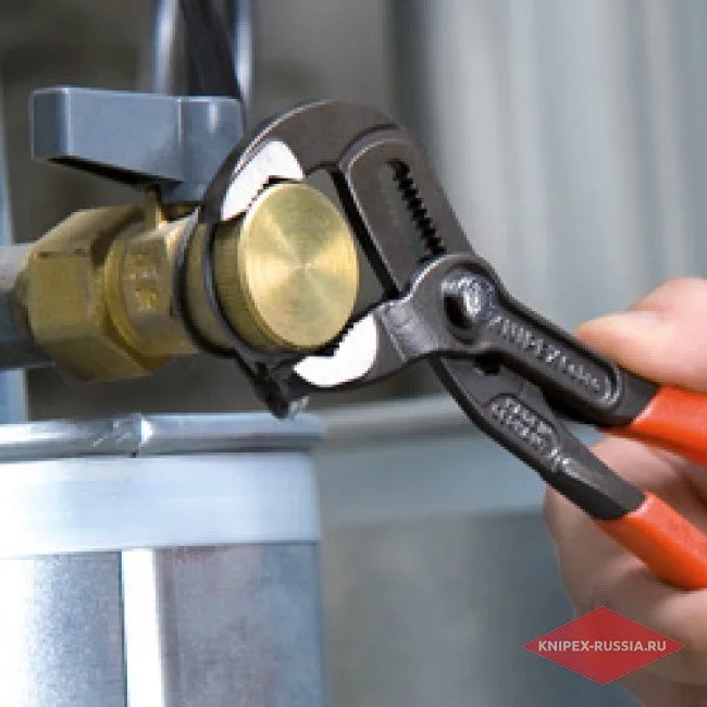 Высокотехнологичные сантехнические клещи Cobra® Knipex KN-8701150 — фото производителя