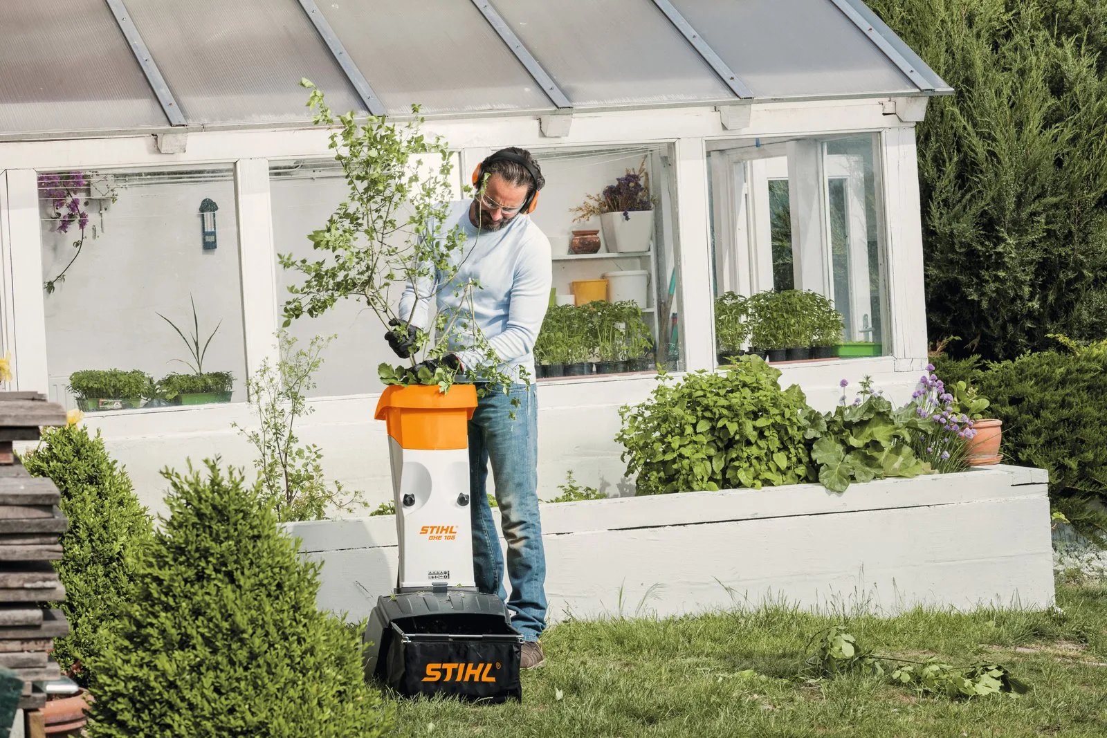 Электрический садовый измельчитель STIHL GHE 105 — фото производителя